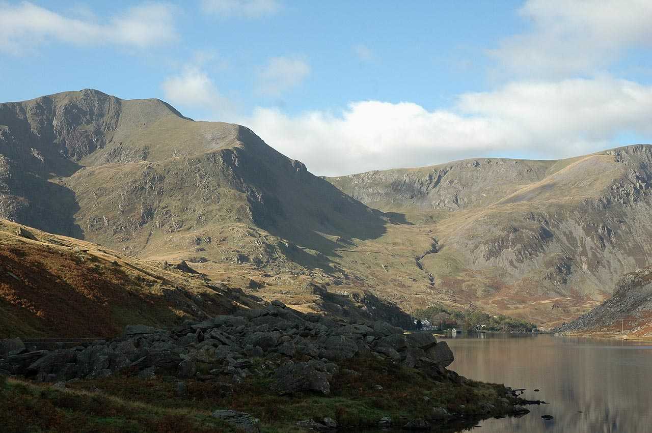 Llyn Ogwen Lake looking down the valley